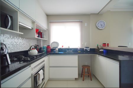 Apartamento para alugar com 75m², 2 quartos e 2 vagasCozinha