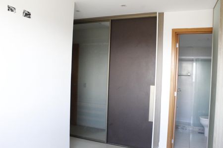 Apartamento à venda com 85m², 3 quartos e 2 vagasSuíte