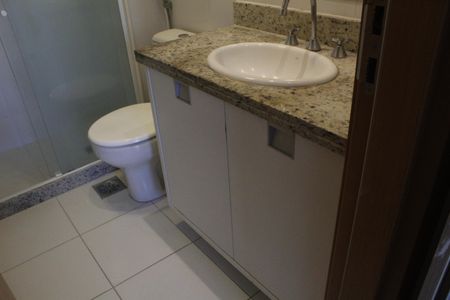 Apartamento à venda com 85m², 3 quartos e 2 vagasBanheiro da Suíte