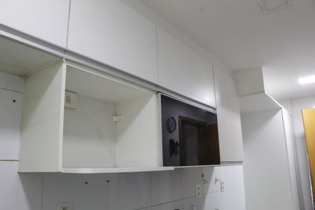 Apartamento à venda com 85m², 3 quartos e 2 vagasCozinha