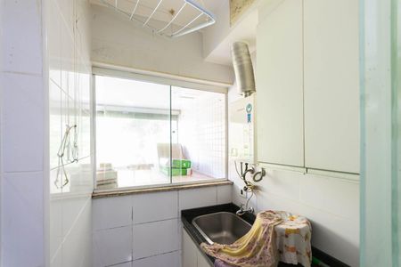 Apartamento à venda com 85m², 3 quartos e 2 vagasCozinha e Área de Serviço