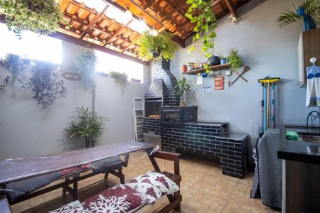 Casa para alugar com 64m², 2 quartos e 2 vagas Casa para alugar com 64m², 2 quartos e 2 vagasÁrea de Serviço/Churrasqueira