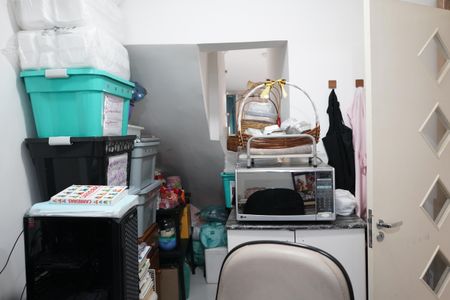 Casa à venda com 165m², 3 quartos e 2 vagasEscritório