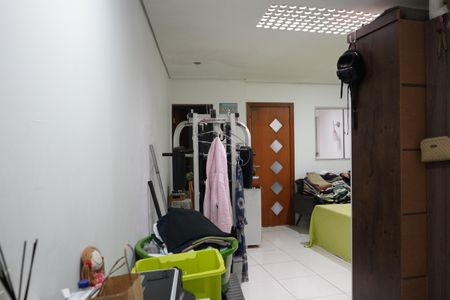 Casa à venda com 165m², 3 quartos e 2 vagasSuíte 2