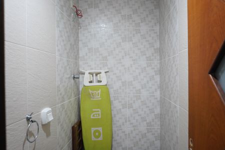 Casa à venda com 165m², 3 quartos e 2 vagasBanheiro da Suíte 1