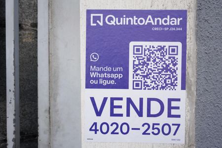 Casa à venda com 165m², 3 quartos e 2 vagasFachada