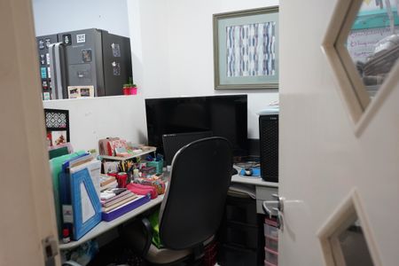 Casa à venda com 165m², 3 quartos e 2 vagasEscritório