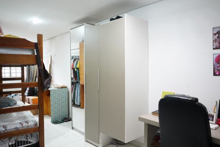 Casa à venda com 165m², 3 quartos e 2 vagasSuite 1