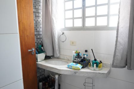 Casa à venda com 165m², 3 quartos e 2 vagasBanheiro da  3