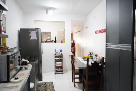 Casa à venda com 165m², 3 quartos e 2 vagasCozinha