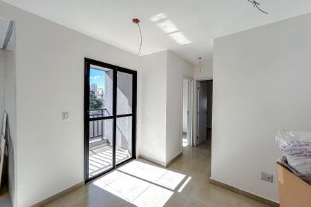 Sala de apartamento à venda com 2 quartos, 40m² em Vila Carrão, São Paulo