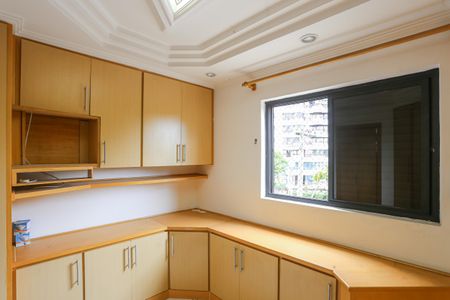 Apartamento à venda com 196m², 4 quartos e sem vagaQuarto 2