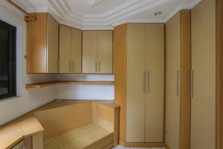 Apartamento à venda com 196m², 4 quartos e sem vagaQuarto 2