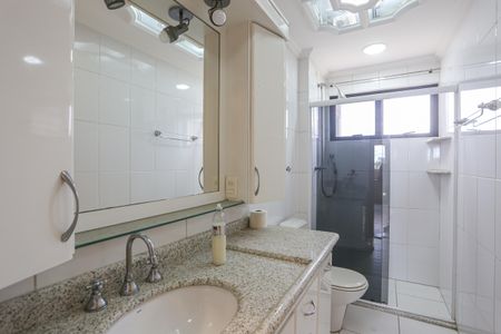 Apartamento à venda com 196m², 4 quartos e sem vagaBanheiro Social