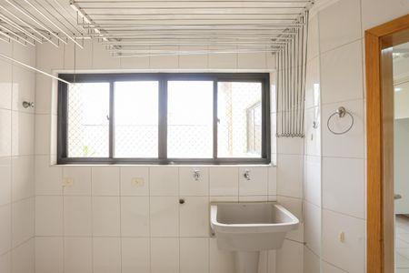 Apartamento à venda com 196m², 4 quartos e sem vagaÁrea de Serviço