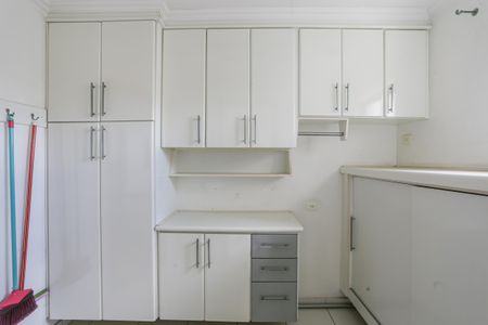 Apartamento à venda com 196m², 4 quartos e sem vagaÁrea de Serviço