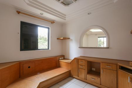 Apartamento à venda com 196m², 4 quartos e sem vagaQuarto 1