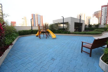 Apartamento à venda com 63m², 2 quartos e 2 vagasÁrea comum - Playground