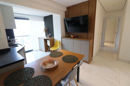Apartamento à venda com 63m², 2 quartos e 2 vagasSala