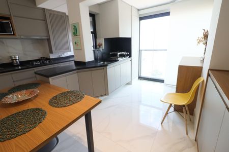 Apartamento à venda com 63m², 2 quartos e 2 vagasSala