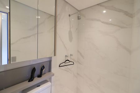 Apartamento à venda com 63m², 2 quartos e 2 vagasBanheiro da Suíte 1