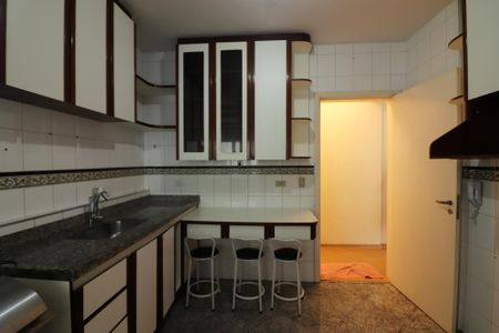 Apartamento à venda com 87m², 3 quartos e 2 vagasCozinha 