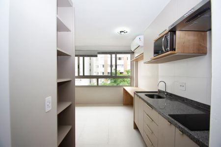 entrada studio de kitnet/studio para alugar com 1 quarto, 22m² em Pinheiros, São Paulo