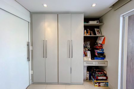 Apartamento à venda com 140m², 3 quartos e 2 vagasQuarto 1