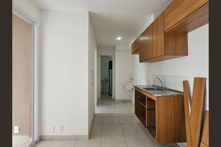 Sala de apartamento para alugar com 2 quartos, 35m² em Parque Industrial Tomas Edson, São Paulo