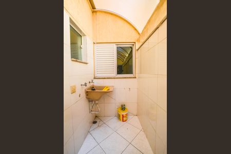 Apartamento para alugar com 70m², 2 quartos e 1 vagaÁrea de Serviço