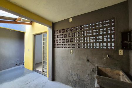 Casa à venda com 140m², 4 quartos e 1 vagaÁrea de Serviço
