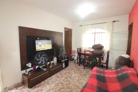 Sala de casa para alugar com 2 quartos, 90m² em Vila Valqueire, Rio de Janeiro