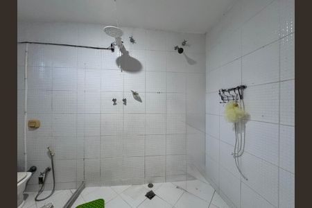 Casa à venda com 5000m², 2 quartos e 5 vagasBanheiro Social