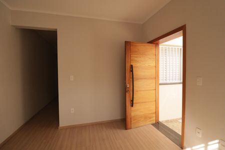 Casa à venda com 105m², 2 quartos e sem vagaSala