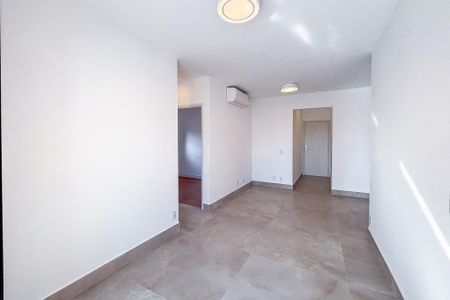 Apartamento para alugar com 73m², 2 quartos e 1 vaga Apartamento para alugar com 73m², 2 quartos e 1 vagaSala