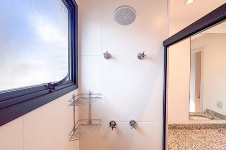 Apartamento para alugar com 73m², 2 quartos e 1 vaga Apartamento para alugar com 73m², 2 quartos e 1 vagaBanheiro da Suíte