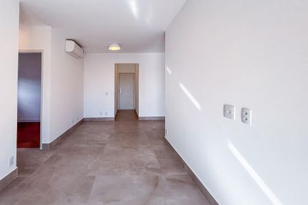 Apartamento para alugar com 73m², 2 quartos e 1 vaga Apartamento para alugar com 73m², 2 quartos e 1 vagaSala