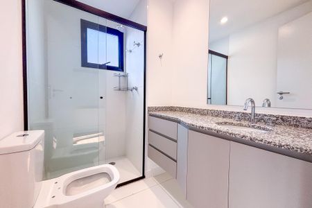 Apartamento para alugar com 73m², 2 quartos e 1 vaga Apartamento para alugar com 73m², 2 quartos e 1 vagaBanheiro da Suíte