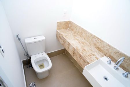 Apartamento à venda com 79m², 2 quartos e 2 vagasBanheiro Suíte Principal