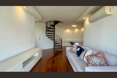 Apartamento à venda com 250m², 3 quartos e 4 vagasSala