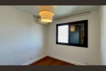Apartamento à venda com 250m², 3 quartos e 4 vagasQuarto 2