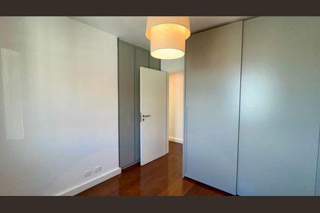 Apartamento à venda com 250m², 3 quartos e 4 vagasQuarto 2