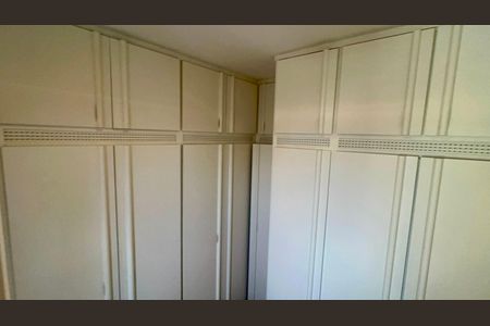 Apartamento à venda com 250m², 3 quartos e 4 vagasCloset da suíte