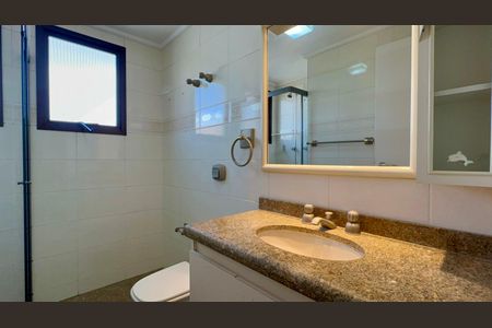 Apartamento à venda com 250m², 3 quartos e 4 vagasBanheiro