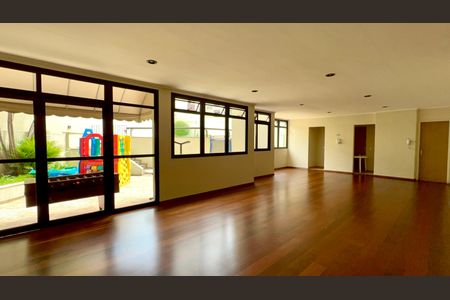 Apartamento à venda com 250m², 3 quartos e 4 vagasSalão de Festas