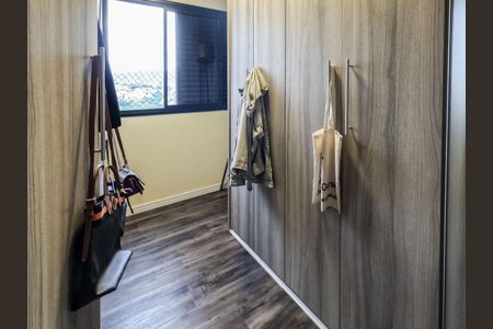 Apartamento à venda com 105m², 2 quartos e 2 vagasCloset