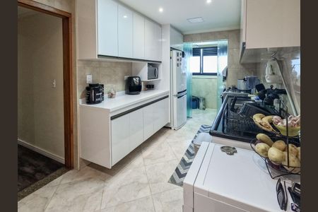 Apartamento à venda com 105m², 2 quartos e 2 vagasCozinha