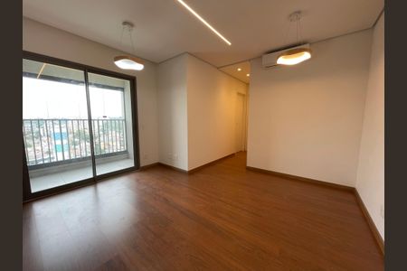 Sala de apartamento para alugar com 2 quartos, 54m² em Vila Sonia, São Paulo
