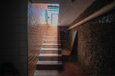 Casa para alugar com 120m², 3 quartos e 3 vagas Casa para alugar com 120m², 3 quartos e 3 vagasEscada p/ Edícula