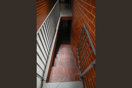 Casa para alugar com 120m², 3 quartos e 3 vagas Casa para alugar com 120m², 3 quartos e 3 vagasEscada p/ Edícula